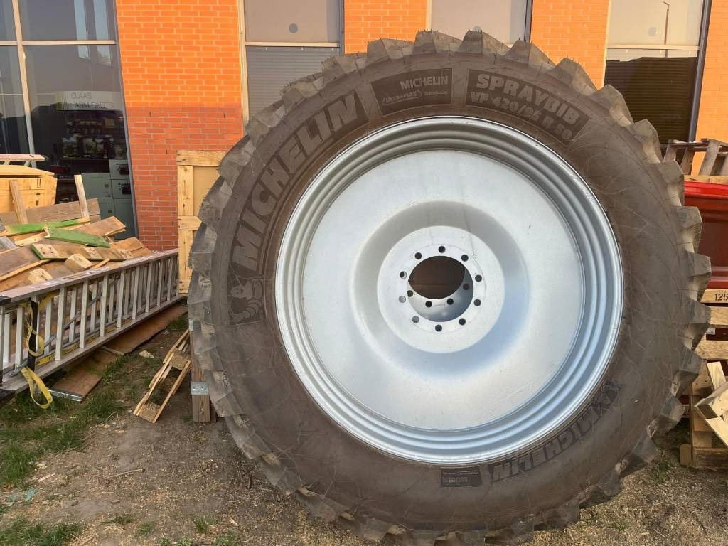 Michelin FELGA Z OPONĄ VF 420/95R50 CFO 179D/175E SPRAYBIB - Tire for Agricultural machinery: picture 2 Michelin FELGA Z OPONĄ VF 420/95R50 CFO 179D/175E SPRAYBIB - Tire for Agricultural machinery: picture 2