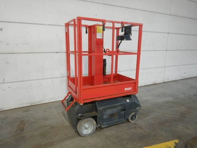 Bravi Lui Mini HD - Vertical mast lift: picture 2 Bravi Lui Mini HD - Vertical mast lift: picture 2