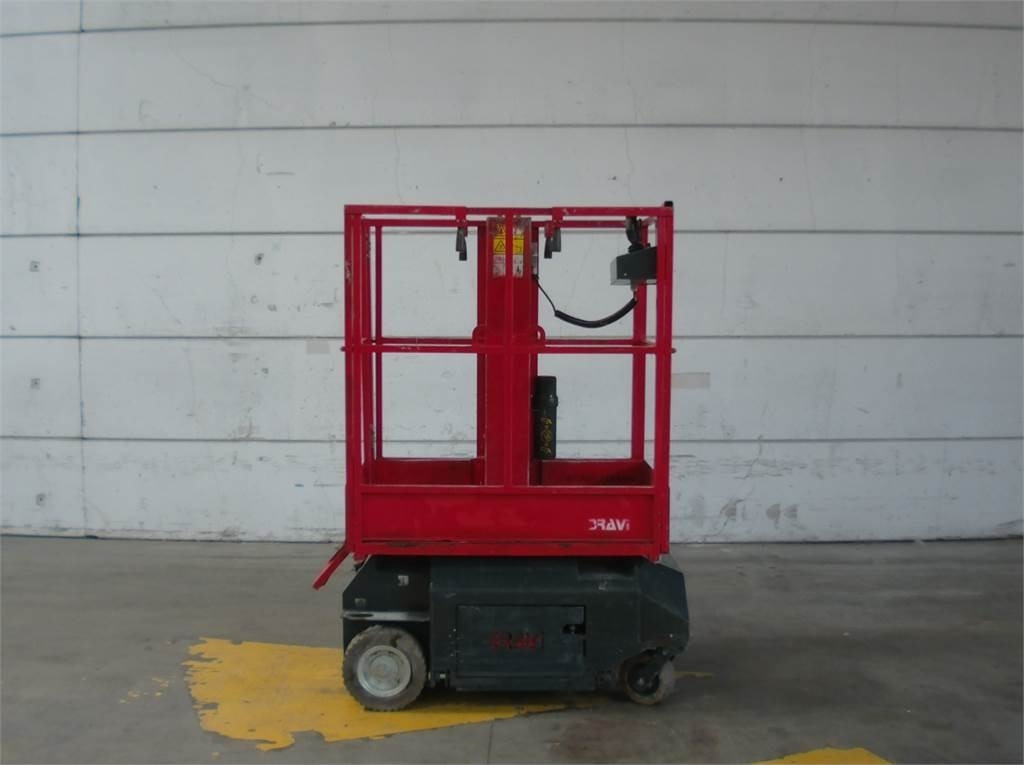 Bravi Lui Mini HD - Vertical mast lift: picture 1 Bravi Lui Mini HD - Vertical mast lift: picture 1