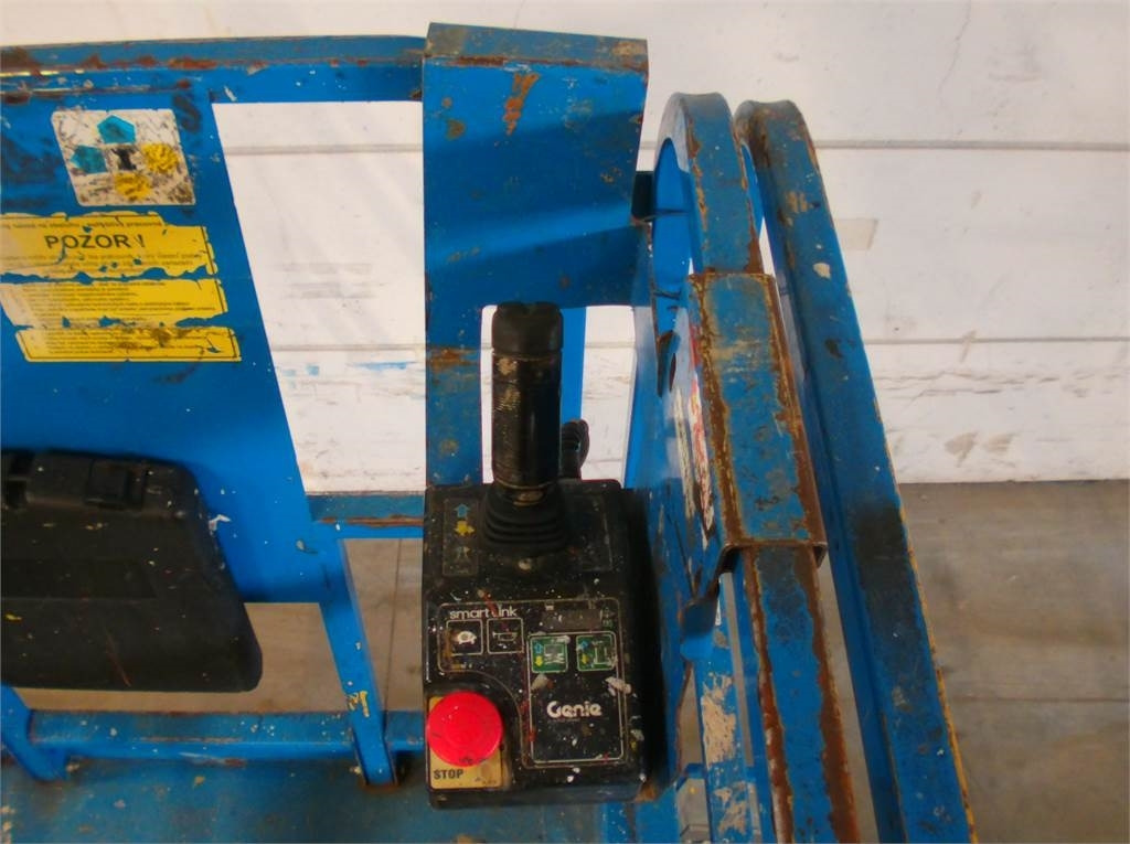 Scissor lift Genie GS3246: picture 9