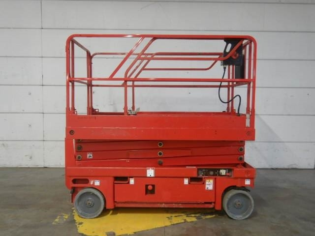 Haulotte Compact 10 - Scissor lift: picture 1 Haulotte Compact 10 - Scissor lift: picture 1