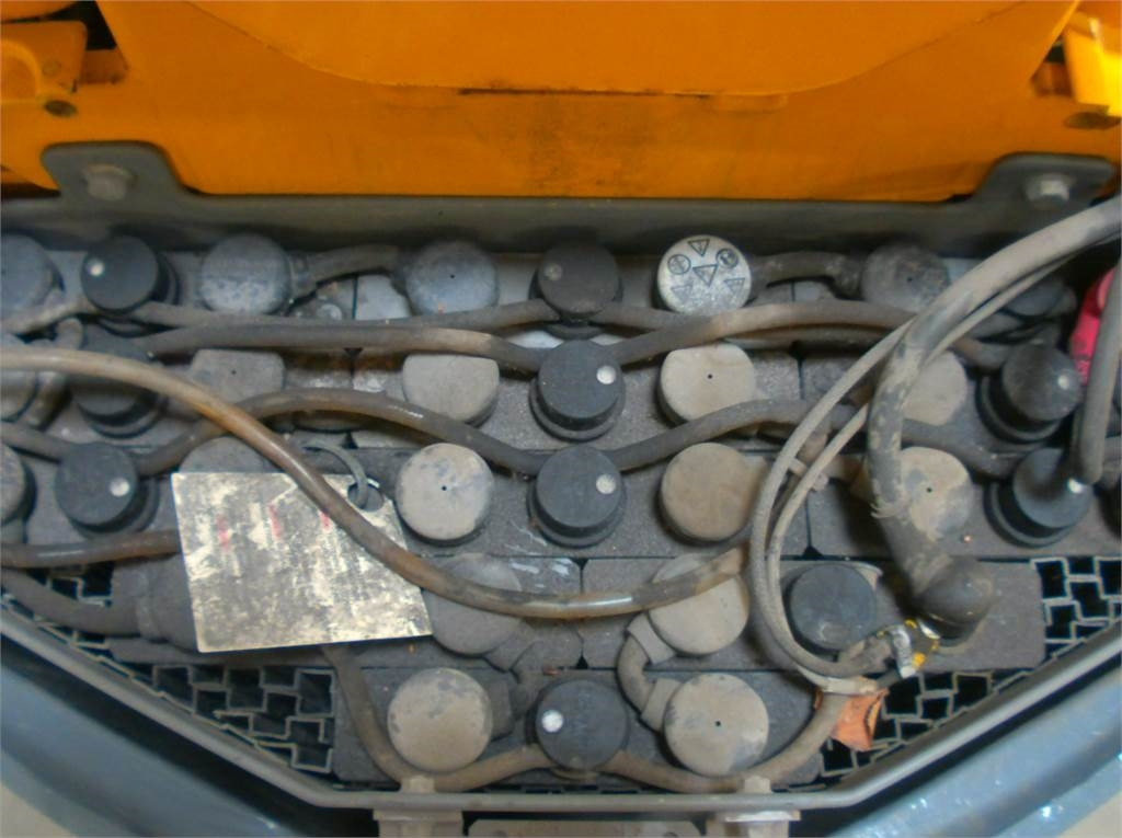 Haulotte STAR 10 - Vertical mast lift: picture 5 Haulotte STAR 10 - Vertical mast lift: picture 5