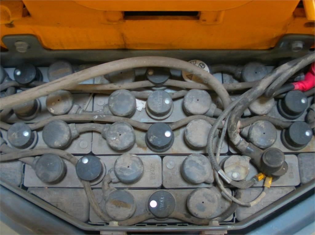 Haulotte STAR 10 - Vertical mast lift: picture 5 Haulotte STAR 10 - Vertical mast lift: picture 5