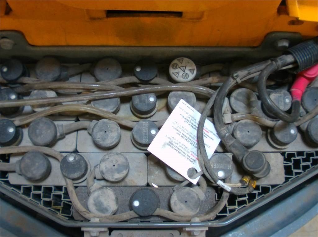 Haulotte STAR 10 - Vertical mast lift: picture 5 Haulotte STAR 10 - Vertical mast lift: picture 5