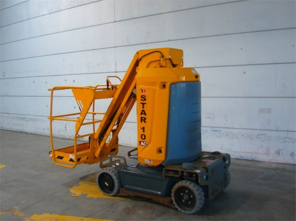 Haulotte STAR 10 - Vertical mast lift: picture 3 Haulotte STAR 10 - Vertical mast lift: picture 3