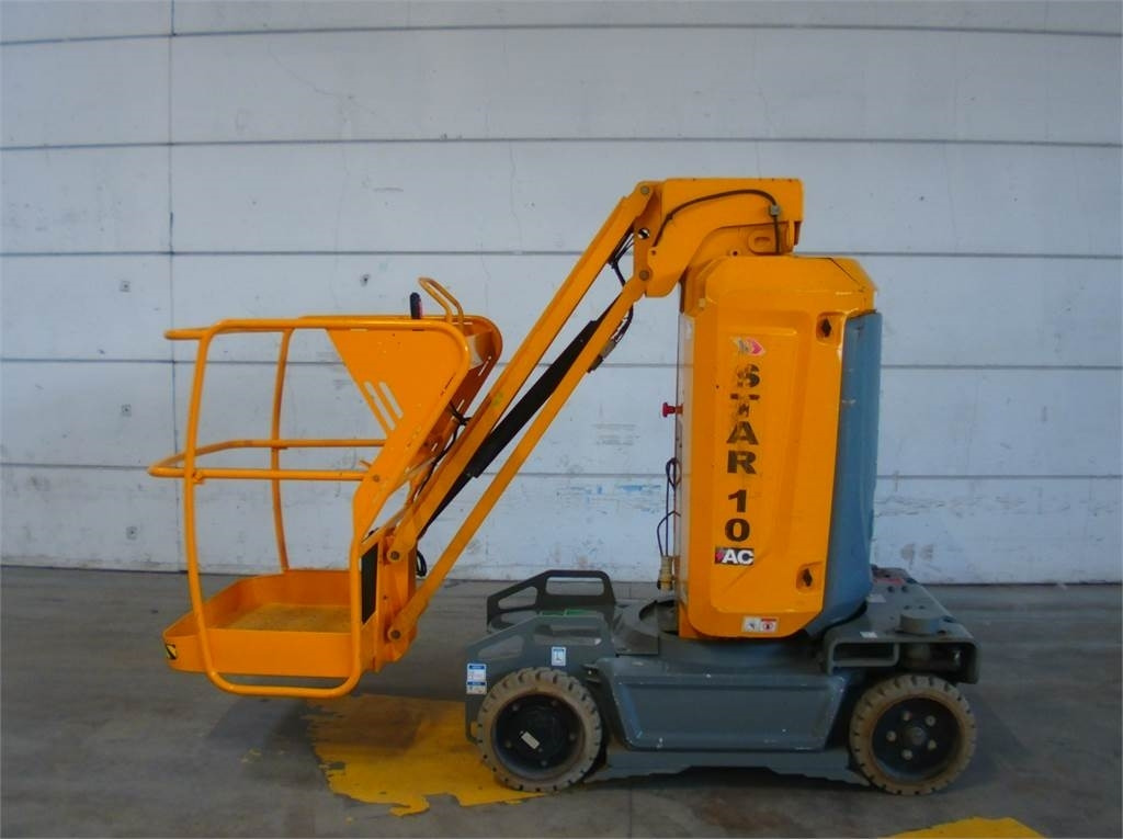 Haulotte STAR 10 - Vertical mast lift: picture 1 Haulotte STAR 10 - Vertical mast lift: picture 1