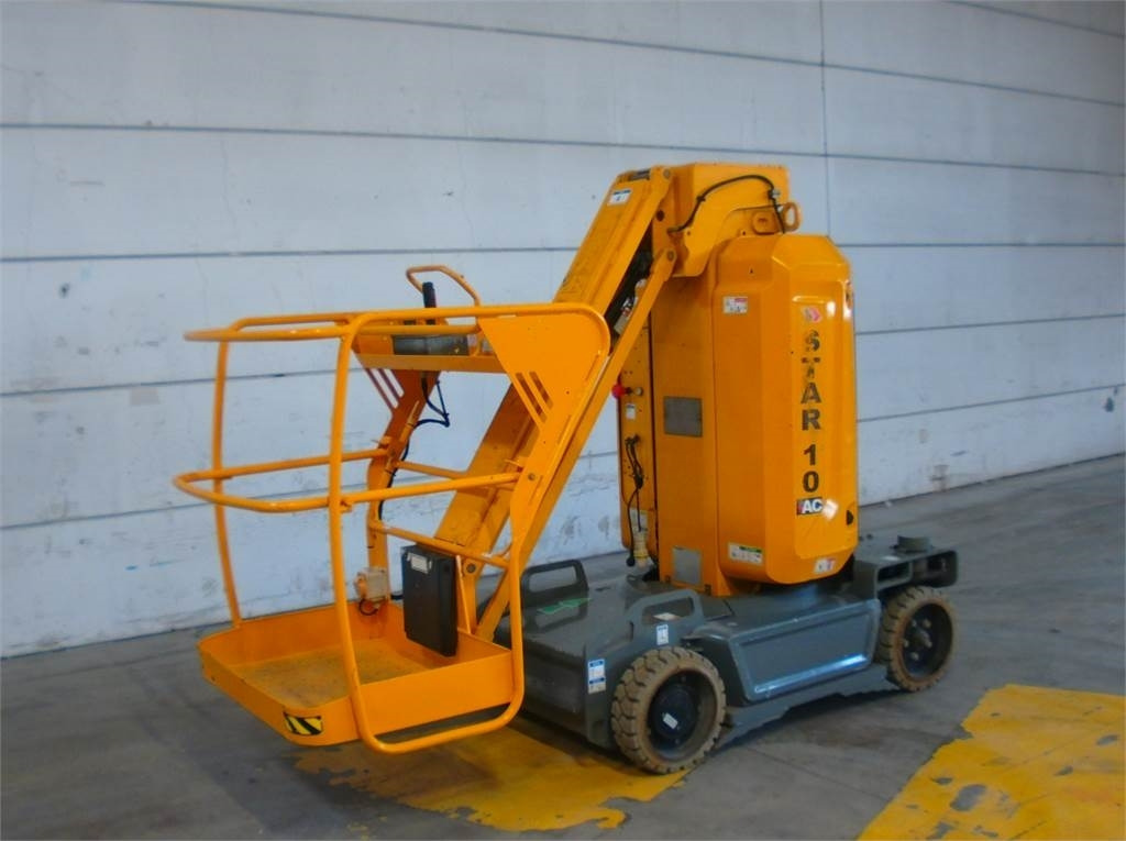 Haulotte STAR 10 - Vertical mast lift: picture 2 Haulotte STAR 10 - Vertical mast lift: picture 2