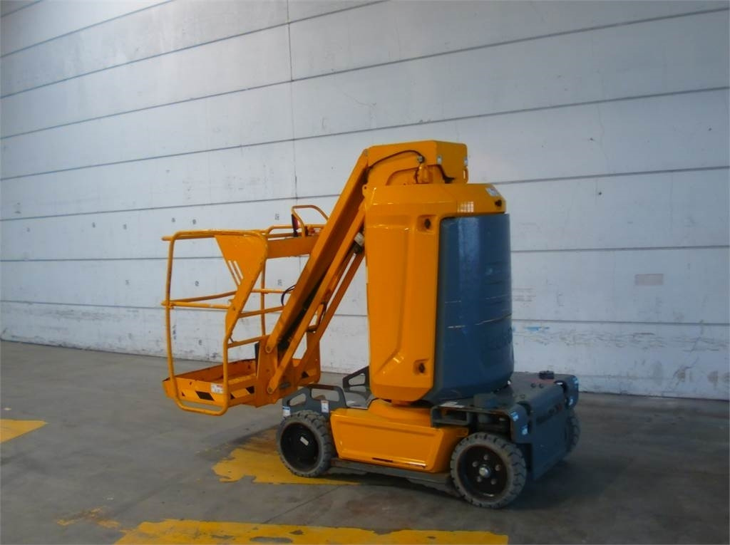 Haulotte STAR 10 - Vertical mast lift: picture 3 Haulotte STAR 10 - Vertical mast lift: picture 3