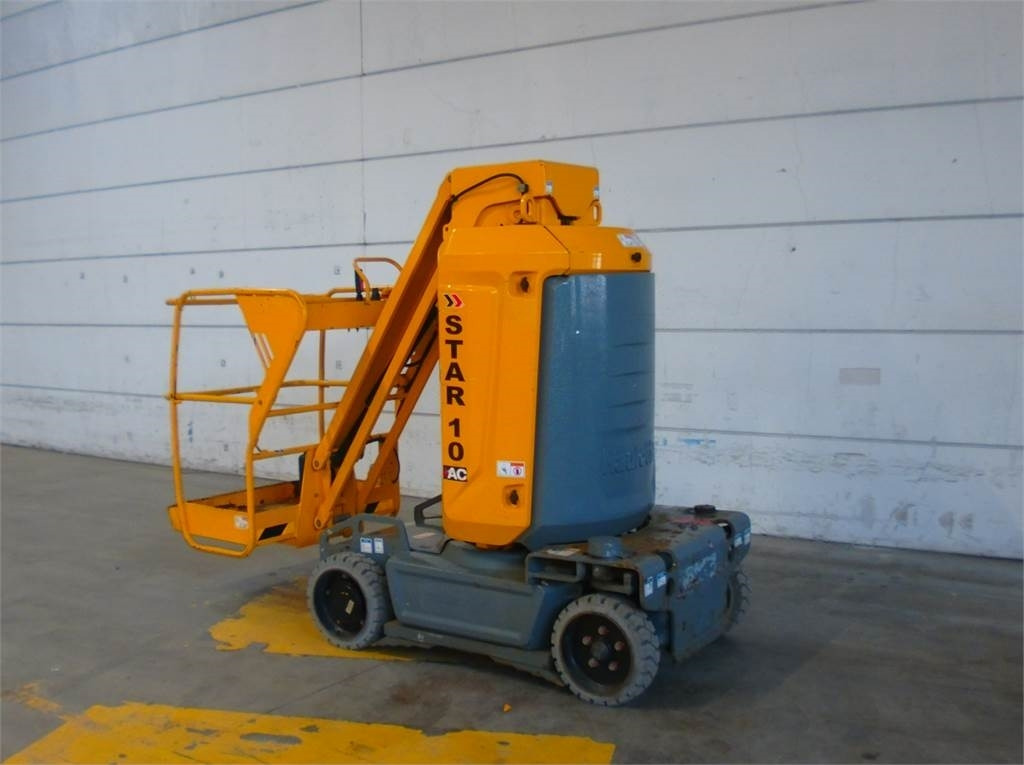 Haulotte STAR 10 - Vertical mast lift: picture 3 Haulotte STAR 10 - Vertical mast lift: picture 3