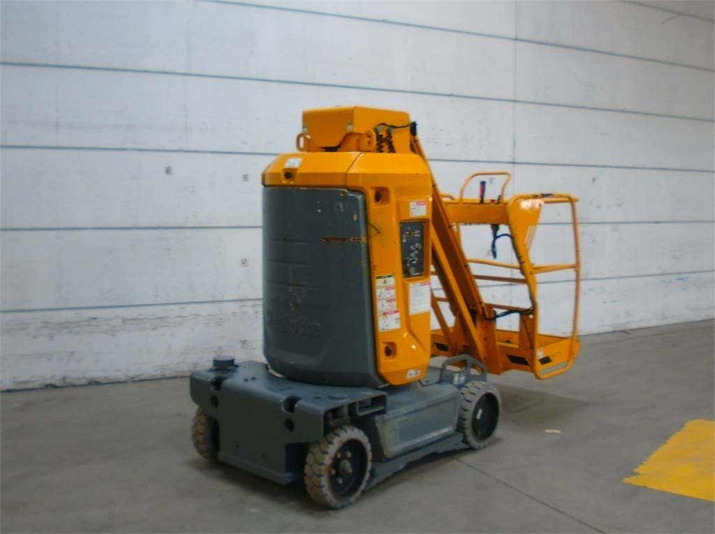 Haulotte STAR 10 - Vertical mast lift: picture 4 Haulotte STAR 10 - Vertical mast lift: picture 4