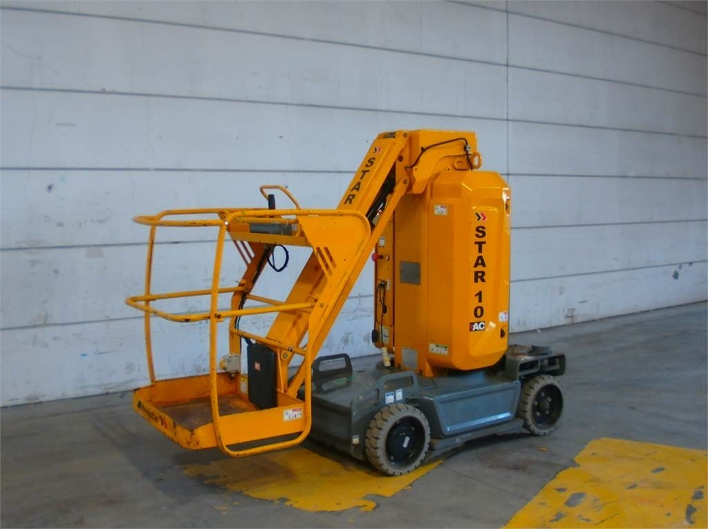 Haulotte STAR 10 - Vertical mast lift: picture 2 Haulotte STAR 10 - Vertical mast lift: picture 2