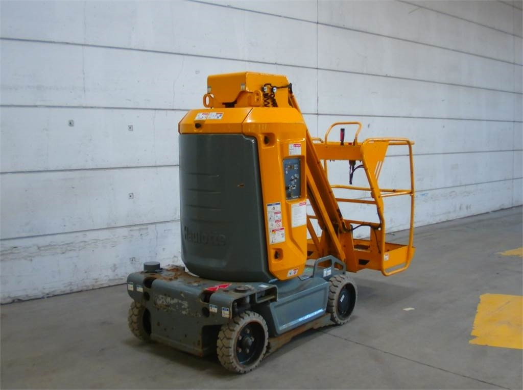 Haulotte STAR 10 - Vertical mast lift: picture 4 Haulotte STAR 10 - Vertical mast lift: picture 4