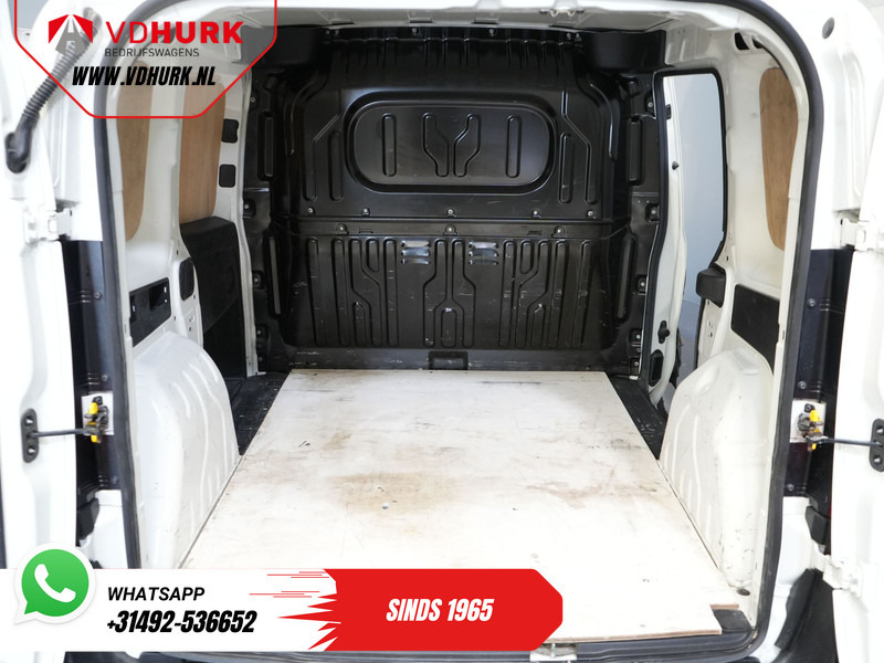 Small van Fiat Dobló Cargo 1.3 MJ BPM VRIJ! 7x Voorraad NL Auto/ Airco/ Bluetooth/ Betimmering: picture 15