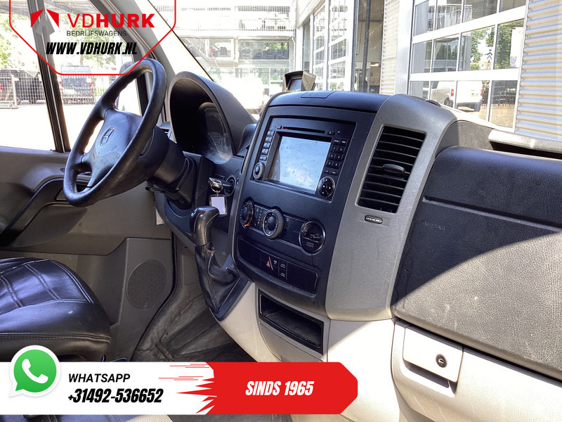 Mercedes-Benz Sprinter 313 2.2 CDI Aut. L2 EXPORT ONLY NL Auto/ APK 05-2026/ 2.8t Trekverm./ Camera/ Cruise/ Trekhaak/ Airco - Panel van: picture 3 Mercedes-Benz Sprinter 313 2.2 CDI Aut. L2 EXPORT ONLY NL Auto/ APK 05-2026/ 2.8t Trekverm./ Camera/ Cruise/ Trekhaak/ Airco - Panel van: picture 3