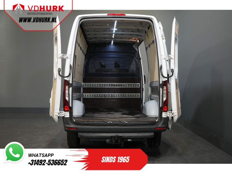 Mercedes-Benz Sprinter 316 2.2 CDI Aut. L2H2 EXPORT ONLY RWD LED/ Gev.Stoel/ Cruise/ Trekhaak - Panel van: picture 5 Mercedes-Benz Sprinter 316 2.2 CDI Aut. L2H2 EXPORT ONLY RWD LED/ Gev.Stoel/ Cruise/ Trekhaak - Panel van: picture 5