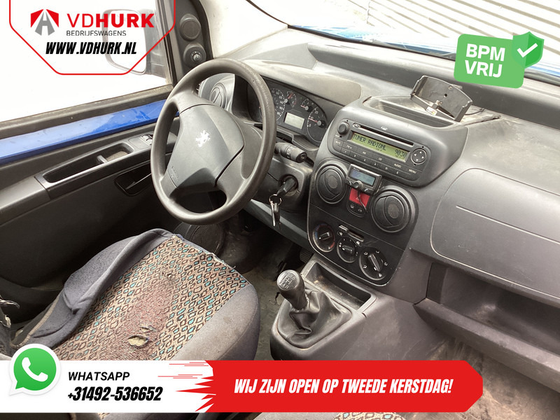 Peugeot Bipper 1.4 HDi EXPORT ONLY NL Auto/ Carkit/ Betimmerd/ Radio/ Trekhaak - Small van: picture 3 Peugeot Bipper 1.4 HDi EXPORT ONLY NL Auto/ Carkit/ Betimmerd/ Radio/ Trekhaak - Small van: picture 3