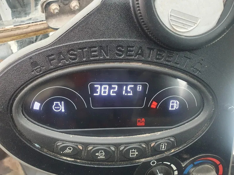 Bobcat E35 - 3500 KG - Mini excavator: picture 5 Bobcat E35 - 3500 KG - Mini excavator: picture 5