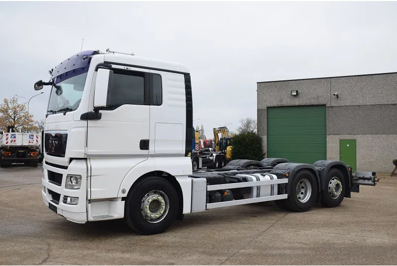 MAN TGX 26.480 - Cab chassis truck: picture 3 MAN TGX 26.480 - Cab chassis truck: picture 3