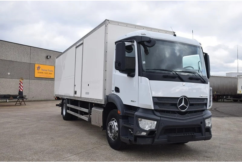 Mercedes-Benz Antos 1827 Antos - Box truck: picture 4 Mercedes-Benz Antos 1827 Antos - Box truck: picture 4
