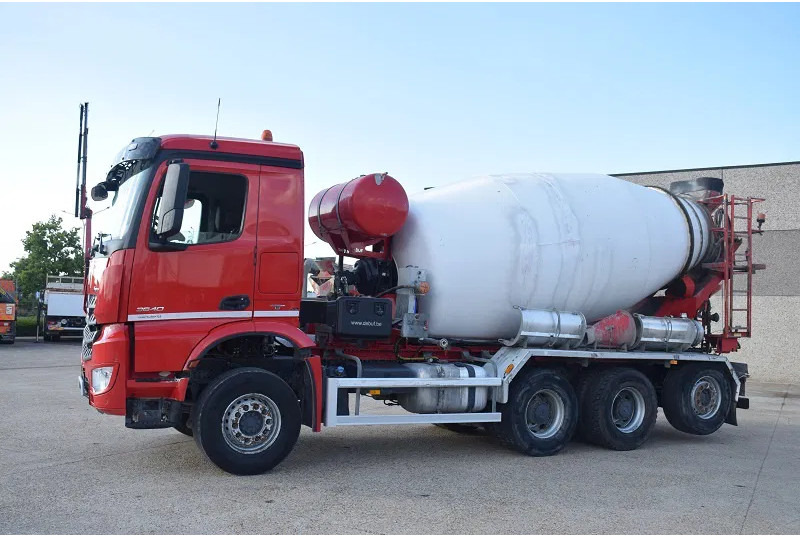 Mercedes-Benz Arocs 3640 DEBUF 9 CUB - Concrete mixer truck: picture 2 Mercedes-Benz Arocs 3640 DEBUF 9 CUB - Concrete mixer truck: picture 2