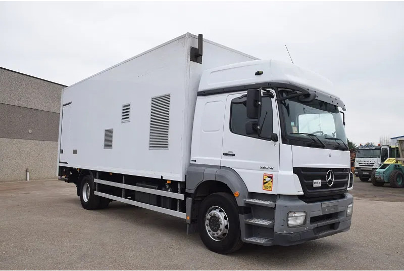 Mercedes-Benz Axor 1824 - Box truck: picture 4 Mercedes-Benz Axor 1824 - Box truck: picture 4
