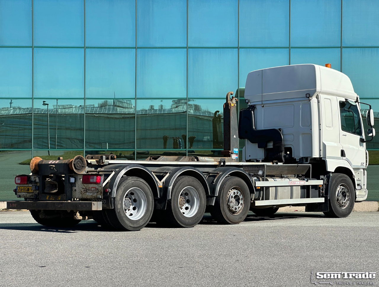 DAF CF 440 FAK 8X2 SC 30 TON VDL Haakarm Systeem Lengte 6600 MM Holland-Truck - Container transporter/ Swap body truck: picture 4 DAF CF 440 FAK 8X2 SC 30 TON VDL Haakarm Systeem Lengte 6600 MM Holland-Truck - Container transporter/ Swap body truck: picture 4