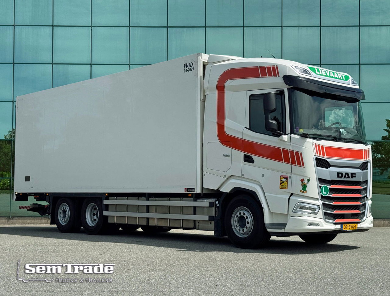 DAF XG 480 FAR 475.000 KM Carrier TRS Iceland 815 x 250 x 275 CM Inside Tail Lift NL Truck - Refrigerator truck: picture 4 DAF XG 480 FAR 475.000 KM Carrier TRS Iceland 815 x 250 x 275 CM Inside Tail Lift NL Truck - Refrigerator truck: picture 4