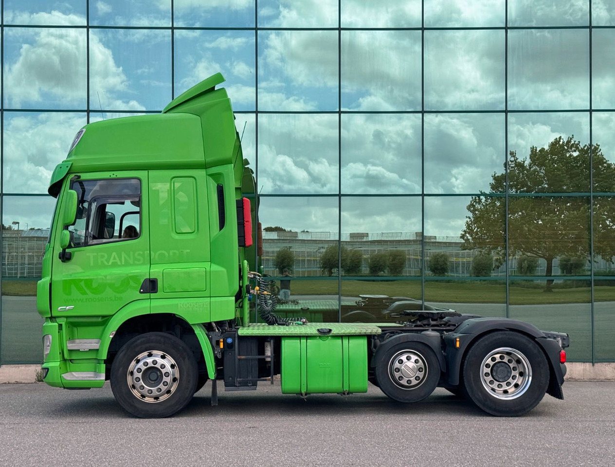 DAF CF 450 FTP Space CAB Only 447.500 KM 2x Tanks TOP Condition Belgium Truck - Tractor unit: picture 2 DAF CF 450 FTP Space CAB Only 447.500 KM 2x Tanks TOP Condition Belgium Truck - Tractor unit: picture 2