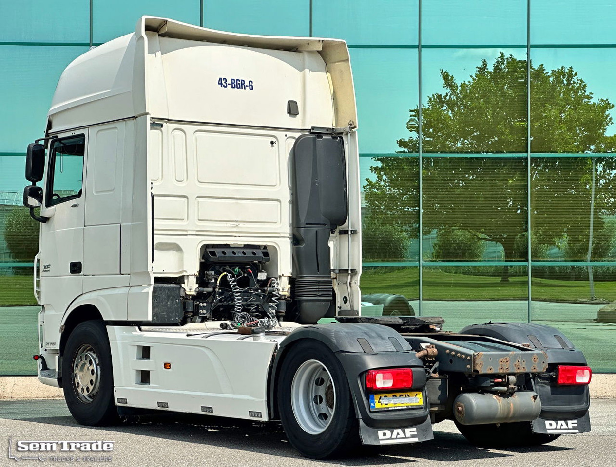 DAF XF 460 FT SSC Euro 6 Full Spoiler 2X Tanks Holland-Truck - Tractor unit: picture 3 DAF XF 460 FT SSC Euro 6 Full Spoiler 2X Tanks Holland-Truck - Tractor unit: picture 3