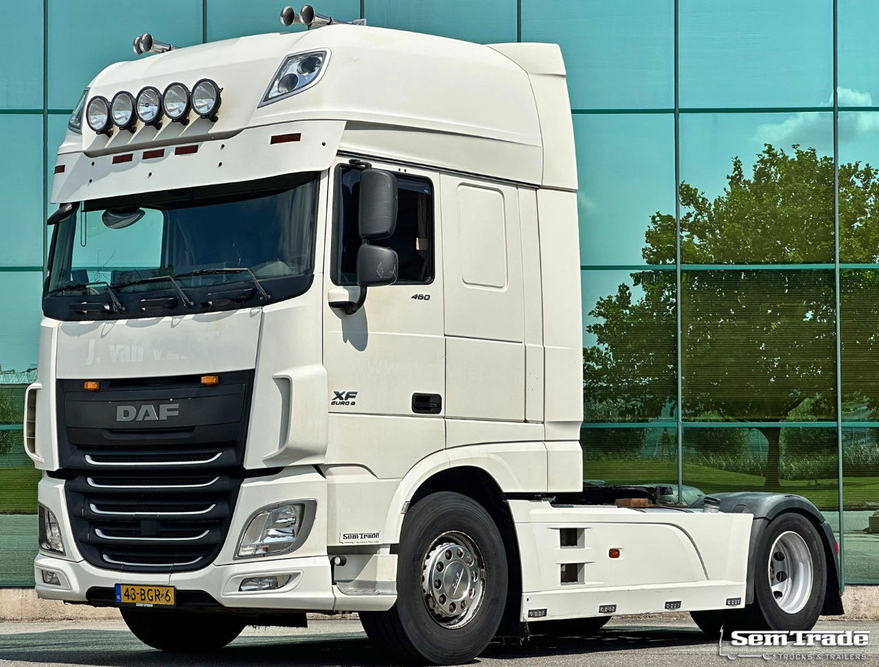 DAF XF 460 FT SSC Euro 6 Full Spoiler 2X Tanks Holland-Truck - Tractor unit: picture 1 DAF XF 460 FT SSC Euro 6 Full Spoiler 2X Tanks Holland-Truck - Tractor unit: picture 1