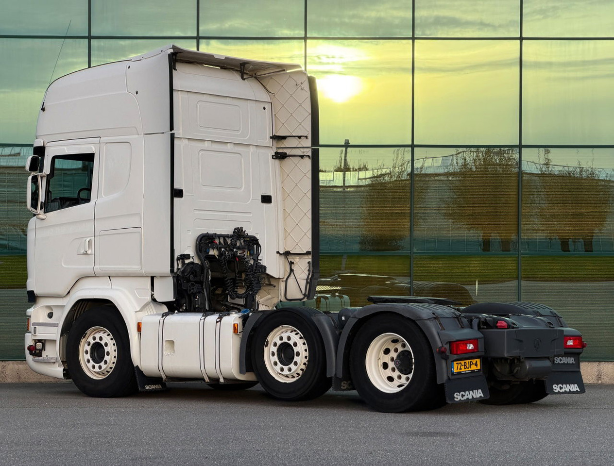 Scania R450 Topline 6X2 Twinsteer Retarder 2X Tanks Park Cooling TOP Condition - Tractor unit: picture 3 Scania R450 Topline 6X2 Twinsteer Retarder 2X Tanks Park Cooling TOP Condition - Tractor unit: picture 3