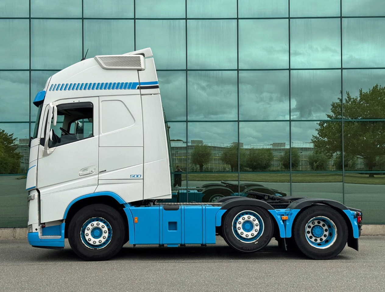 Volvo FH 500 6X2 XL 2x Tanks 950 Liters I-Parc Cool Leaf AIR Suspension TOP Condition Holland Truck 2 Pieces - Tractor unit: picture 2 Volvo FH 500 6X2 XL 2x Tanks 950 Liters I-Parc Cool Leaf AIR Suspension TOP Condition Holland Truck 2 Pieces - Tractor unit: picture 2