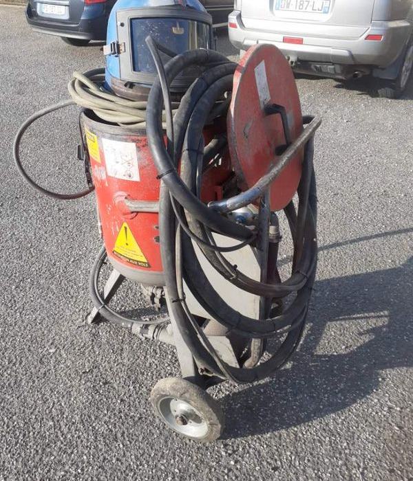 Compresseurs et Sableuses - Air compressor: picture 5 Compresseurs et Sableuses - Air compressor: picture 5