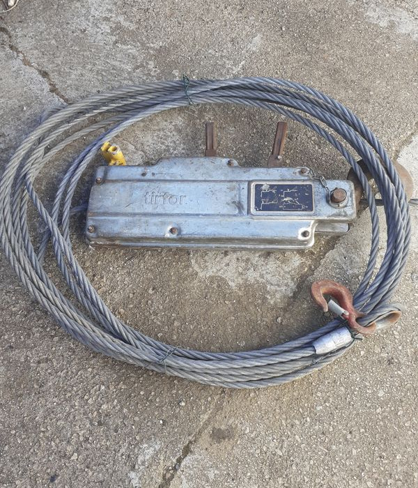 Palans ellectriques de 500 kgs à 4 tonnes - Winch for Construction machinery: picture 3 Palans ellectriques de 500 kgs à 4 tonnes - Winch for Construction machinery: picture 3