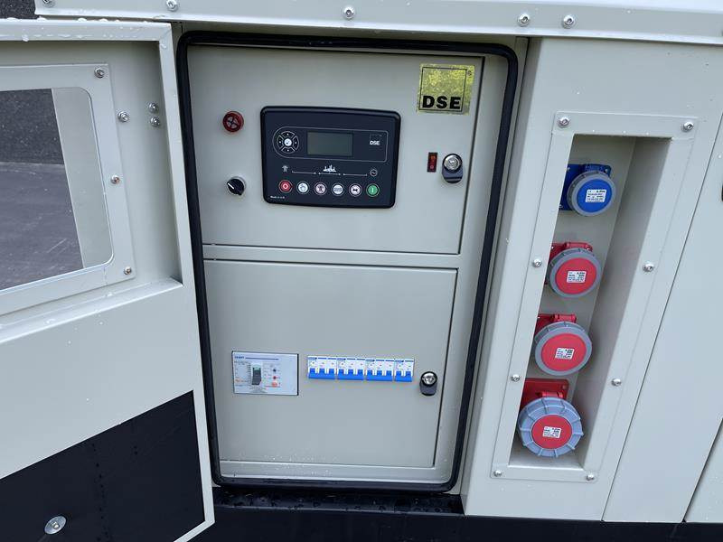 Cummins 28 kVA - Generator set: picture 4 Cummins 28 kVA - Generator set: picture 4