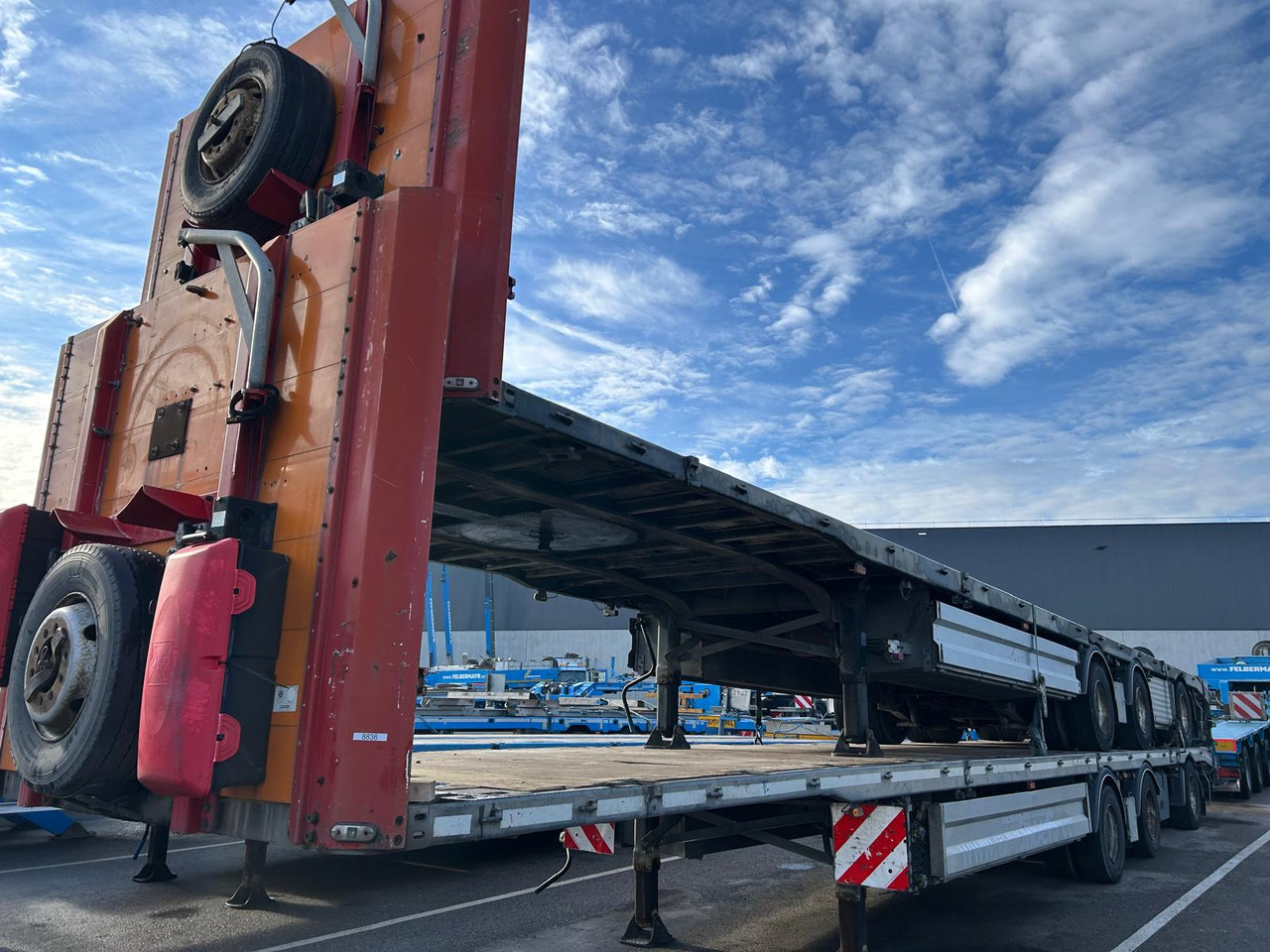 HANGLER 3STZL24 - Low loader semi-trailer: picture 4 HANGLER 3STZL24 - Low loader semi-trailer: picture 4
