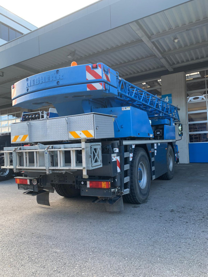 LIEBHERR LTM 1030-2.1 - Mobile crane: picture 4 LIEBHERR LTM 1030-2.1 - Mobile crane: picture 4