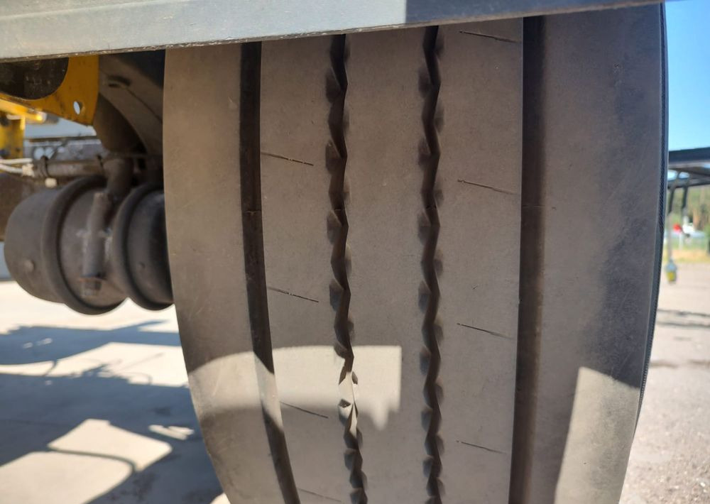 Krone Przyczepa BDF Krone - Container transporter/ Swap body trailer: picture 4 Krone Przyczepa BDF Krone - Container transporter/ Swap body trailer: picture 4