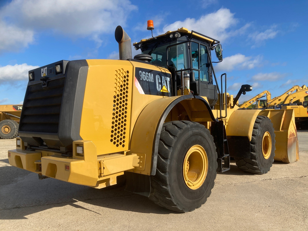 CATERPILLAR 966M - Wheel loader: picture 4 CATERPILLAR 966M - Wheel loader: picture 4