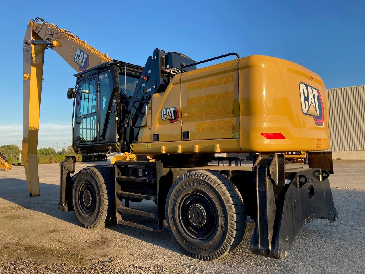 CATERPILLAR MH3040 - Waste/ Industry handler: picture 1 CATERPILLAR MH3040 - Waste/ Industry handler: picture 1