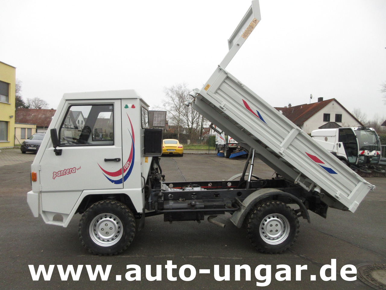 FORT Pantera 4WD Comaca Car 4x4 3-Seiten Kipper Untersetzung 40km/h Agricultural - Farm tipping trailer/ Dumper: picture 4 FORT Pantera 4WD Comaca Car 4x4 3-Seiten Kipper Untersetzung 40km/h Agricultural - Farm tipping trailer/ Dumper: picture 4
