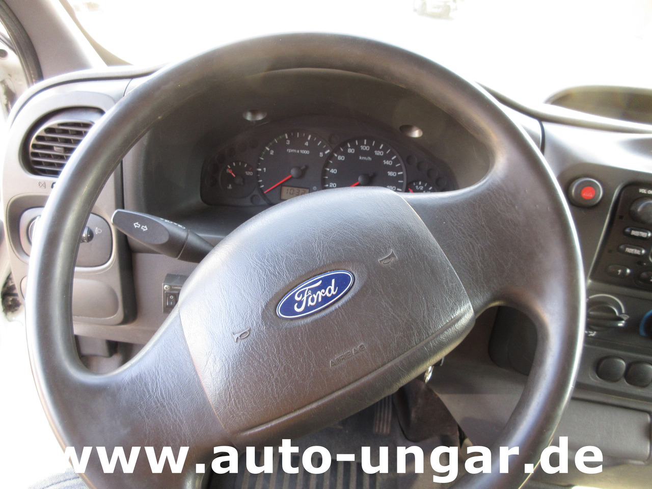 Curtain side van Ford Transit 90T350 Tourneo 3.500kg Pritsche & Plane Dautel LBW AHK: picture 19 Curtain side van Ford Transit 90T350 Tourneo 3.500kg Pritsche & Plane Dautel LBW AHK: picture 19