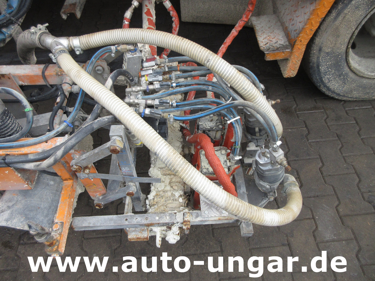 Asphalt machine Hofmann H75 - 1000 Thermoplastic Roadmarking Machine Truck Mounted Hot Paint: picture 13