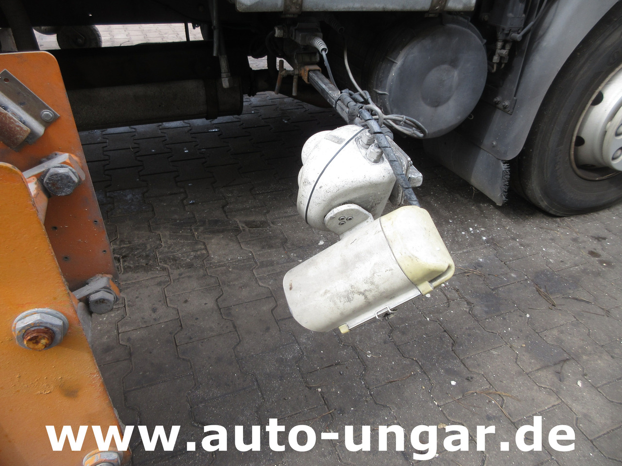 Hofmann H75 - 1000 Thermoplastic Roadmarking Machine Truck Mounted Hot Paint - Asphalt machine: picture 5 Hofmann H75 - 1000 Thermoplastic Roadmarking Machine Truck Mounted Hot Paint - Asphalt machine: picture 5