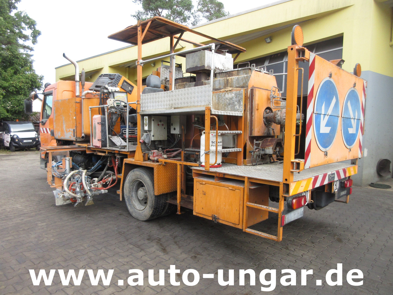 Asphalt machine Hofmann H75 - 1000 Thermoplastic Roadmarking Machine Truck Mounted Hot Paint: picture 11
