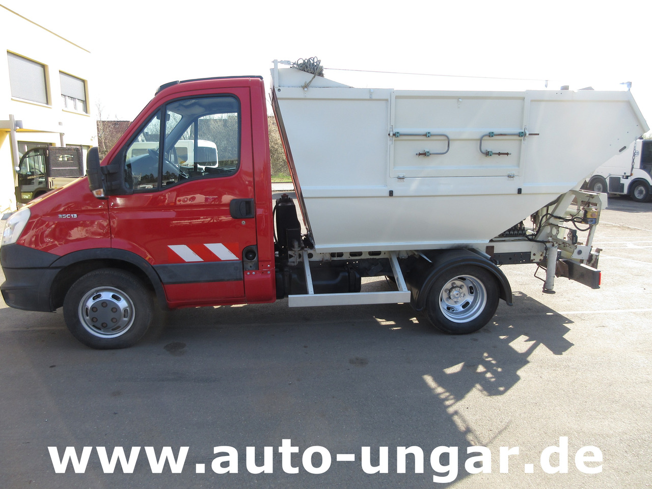 Iveco 35C13 TECNO URBIS 6 Müllwagen 3.500kg Micro BOM Mini Garbage Truck - Garbage truck: picture 4 Iveco 35C13 TECNO URBIS 6 Müllwagen 3.500kg Micro BOM Mini Garbage Truck - Garbage truck: picture 4