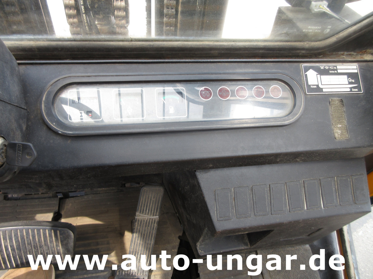 Diesel forklift JUNGHEINRICH DFG 40 Diesel Gabelstapler 4.000kg Freihub Steinbock Yale Still Boss: picture 16
