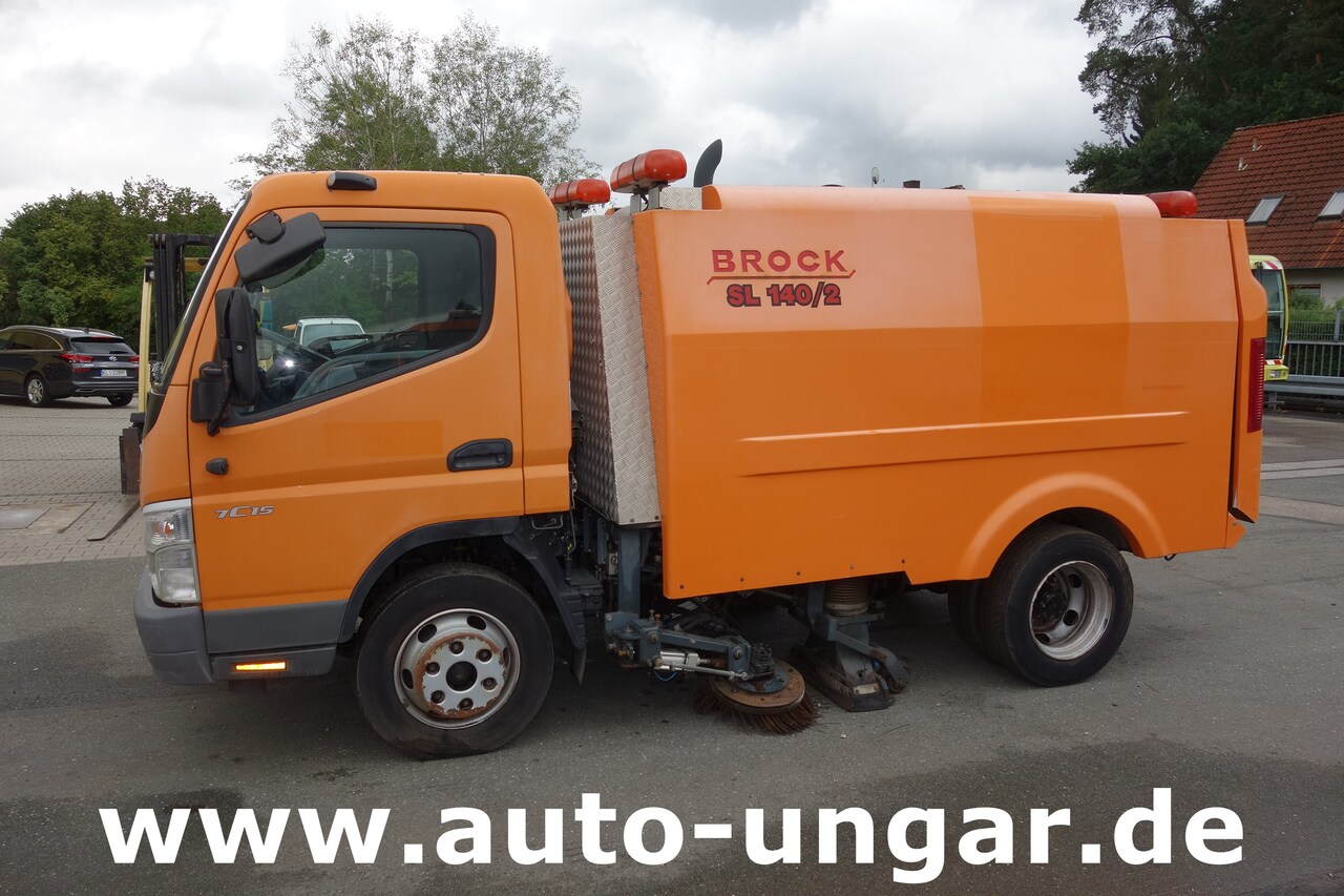 Mitsubishi Fuso Canter 7C15 mit Brock SL 140/2 Kehrmaschine Euro 4 - Road sweeper: picture 4 Mitsubishi Fuso Canter 7C15 mit Brock SL 140/2 Kehrmaschine Euro 4 - Road sweeper: picture 4
