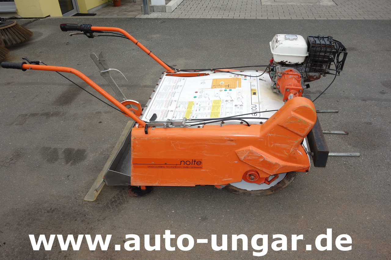 Delfino BEACHCLEANER Walk Behind Strandreiniger Nolte Sandcleaning Technology - Municipal/ Special vehicle: picture 3 Delfino BEACHCLEANER Walk Behind Strandreiniger Nolte Sandcleaning Technology - Municipal/ Special vehicle: picture 3