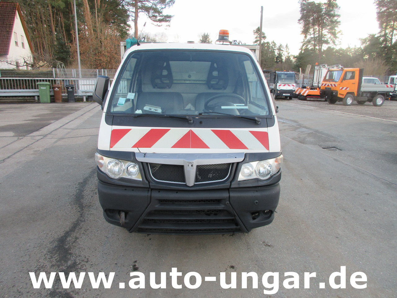 Piaggio Porter Maxxi D120 Müllwagen 3.5m³ Lifter Presse - Ersatzteilträger - Garbage truck: picture 2 Piaggio Porter Maxxi D120 Müllwagen 3.5m³ Lifter Presse - Ersatzteilträger - Garbage truck: picture 2